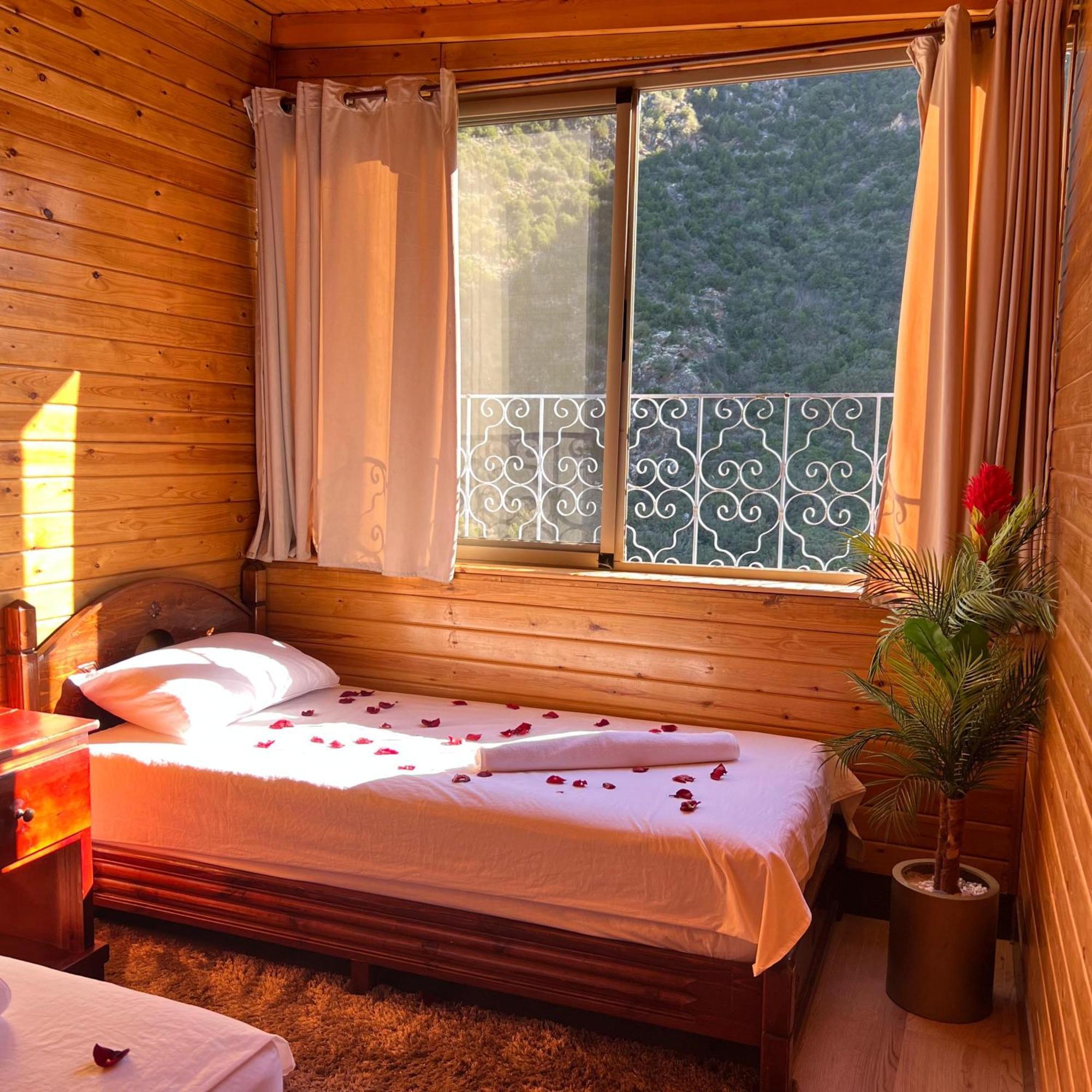 Hotel Nabil Akchour Экстерьер фото