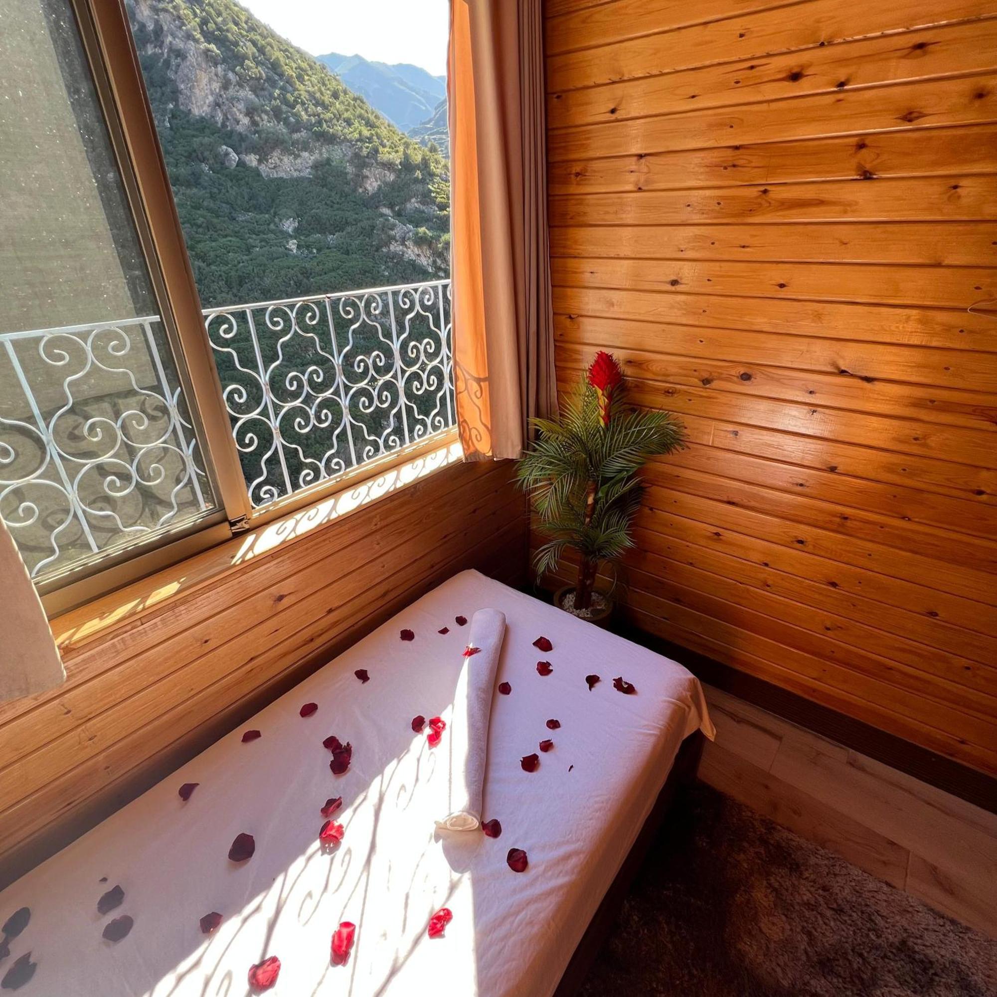 Hotel Nabil Akchour Экстерьер фото